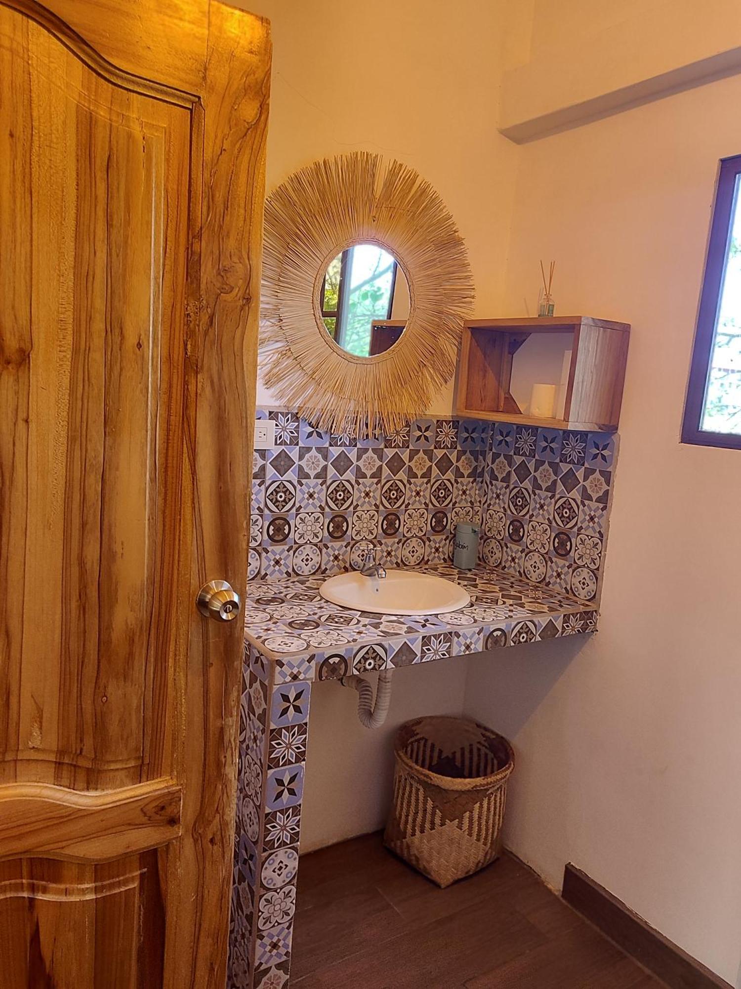 Hotel Café Madame à Puerto López Extérieur photo